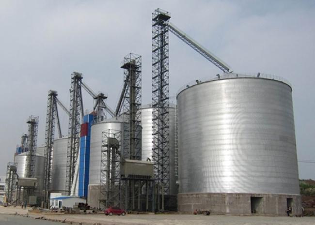 宽甸大型钢板库构造参数及水泥储存质量